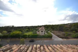 Image 9 thumb