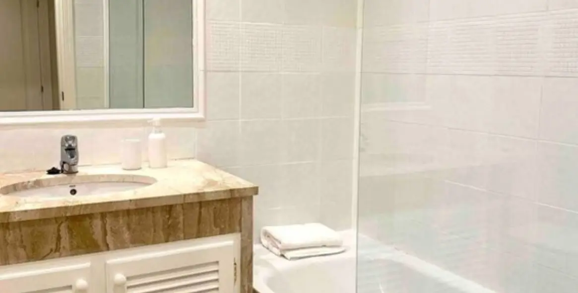 Long-term rent of ground floor apartment in Marbella 10
