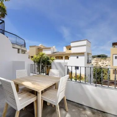 Venta de apartamento en planta media en Benalmadena