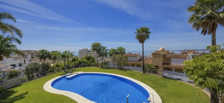 Venta de apartamento en planta media en Benalmadena 4