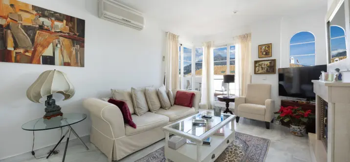Venta de apartamento en planta media en Nueva Andalucía 0
