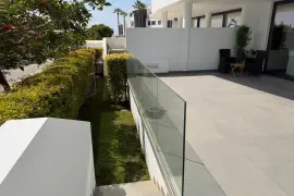 Image 4 thumb