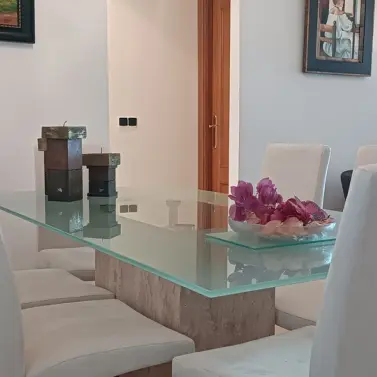 Sale of middle floor apartment in Elviria