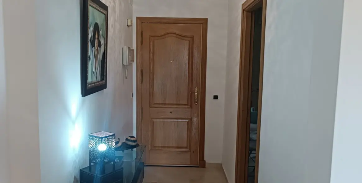 Sale of middle floor apartment in Elviria 14