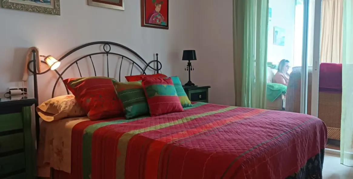 Sale of middle floor apartment in Elviria 20