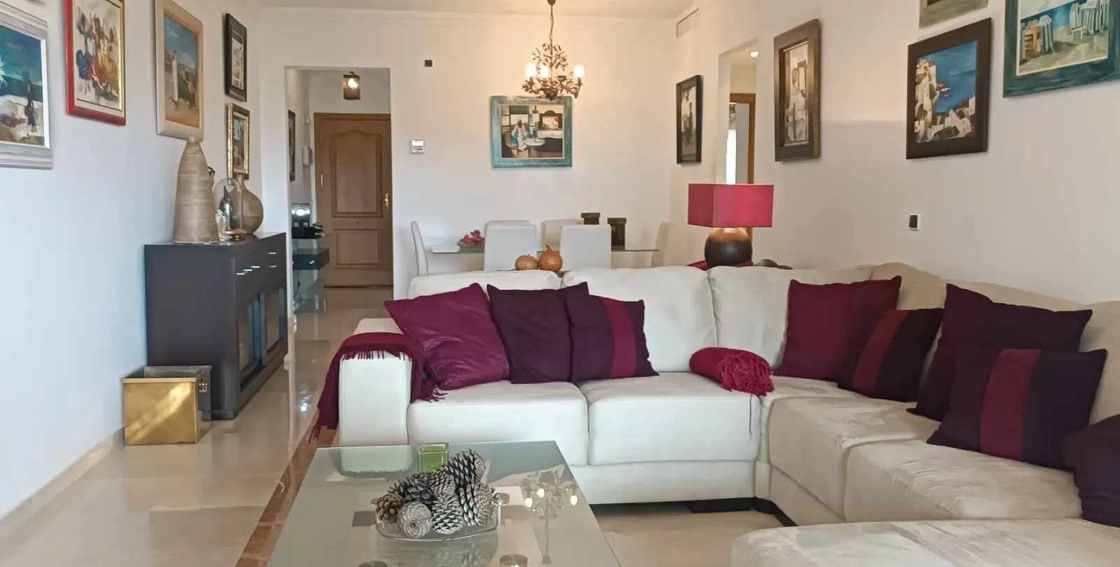 Venta de apartamento en planta media en Elviria 3