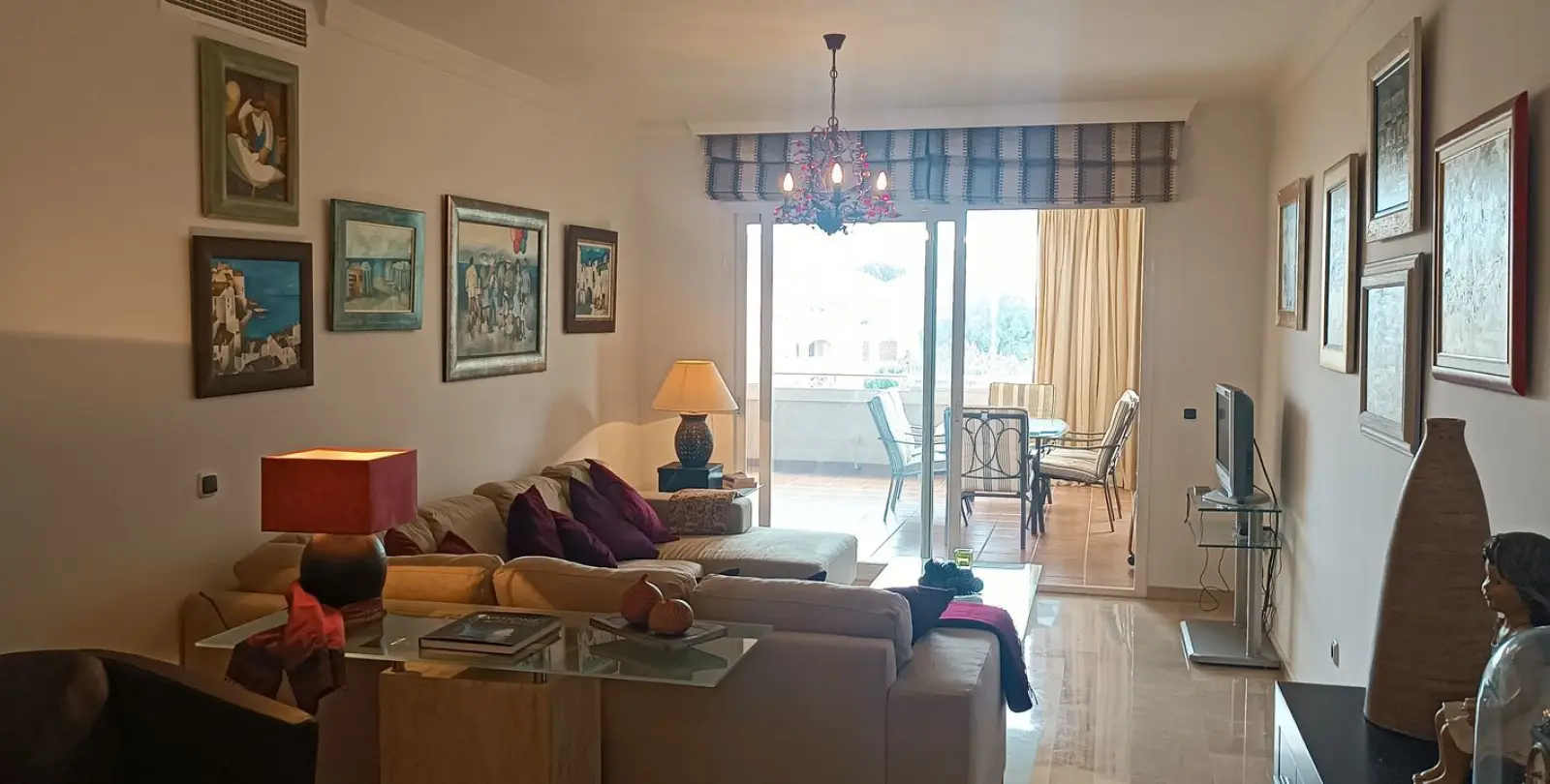 Venta de apartamento en planta media en Elviria 4