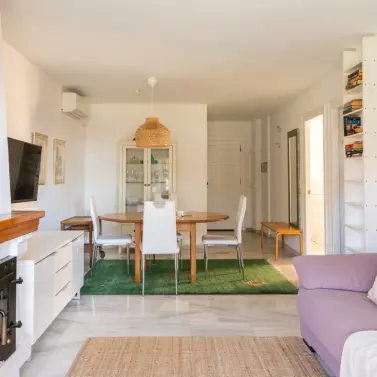 Sale of middle floor apartment in La Cala de Mijas