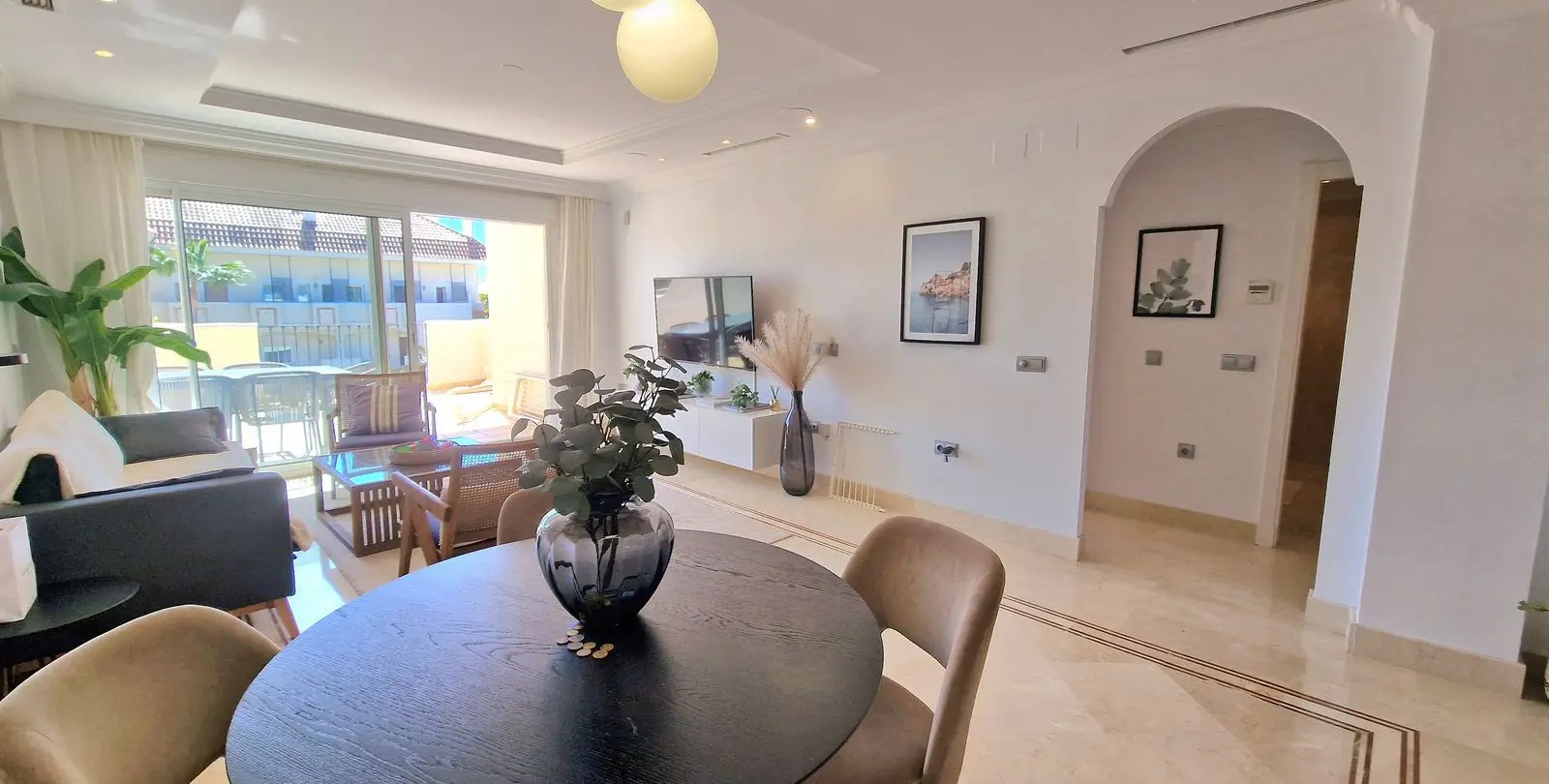 Sale of middle floor apartment in Nueva Andalucía 8