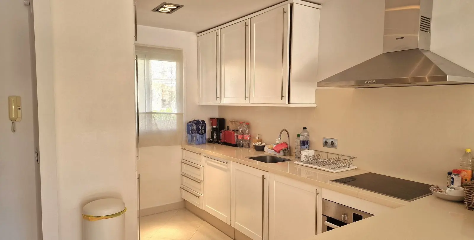 Sale of middle floor apartment in Nueva Andalucía 16