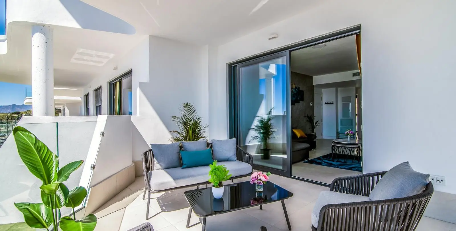 Sale of middle floor apartment in Fuengirola 4