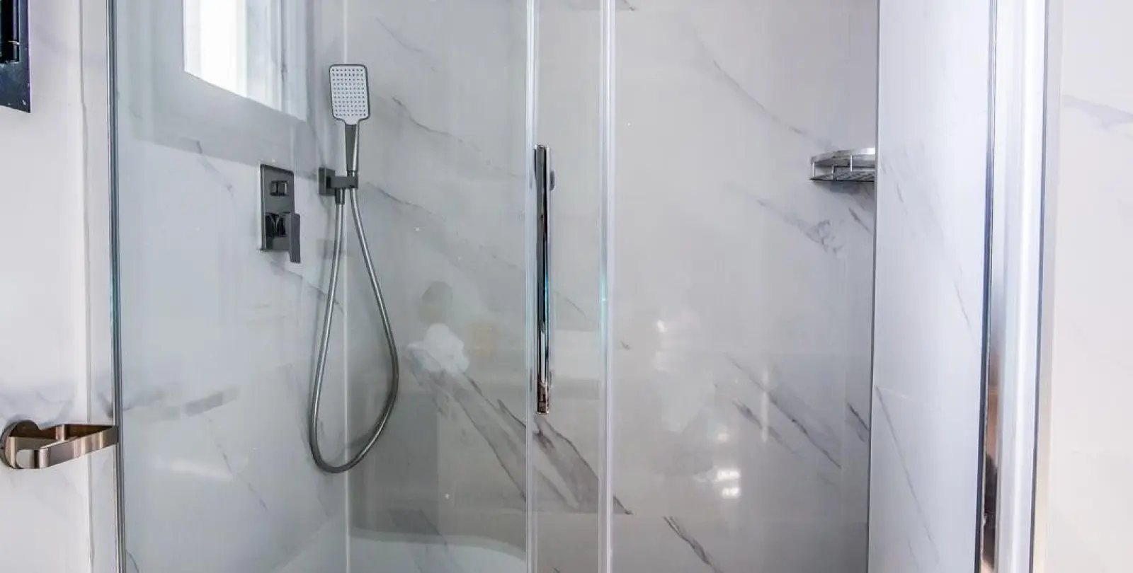 Sale of middle floor apartment in Fuengirola 16