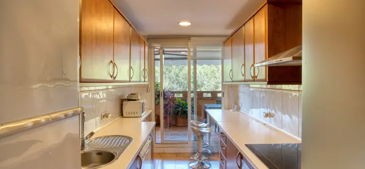 Venta de apartamento en planta media en The Golden Mile 3