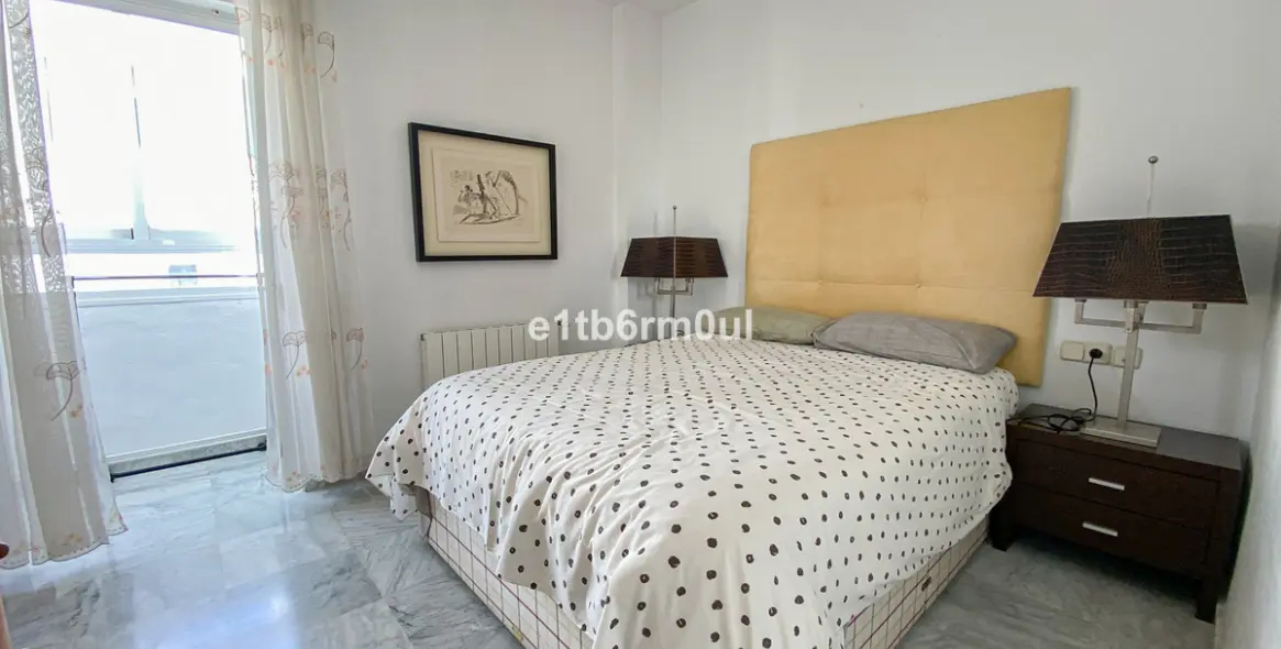 Venta de ático dúplex en The Golden Mile 9