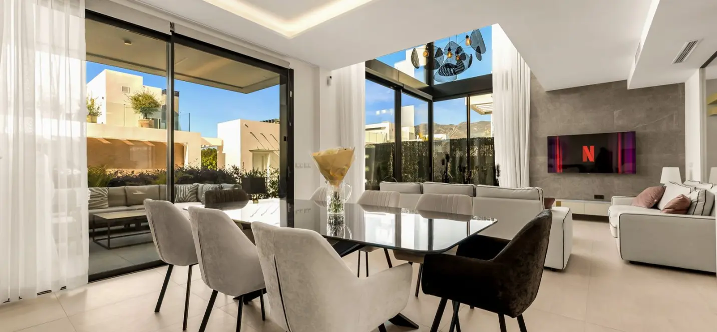 Venta de casa pareada en Río Real 1