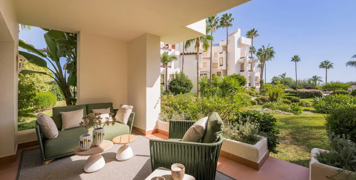Venta de apartamento en planta baja en Estepona 3