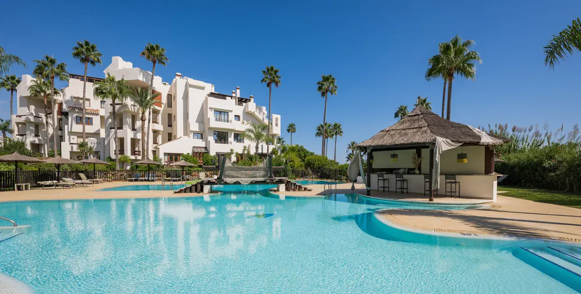 Venta de apartamento en planta baja en Estepona 37