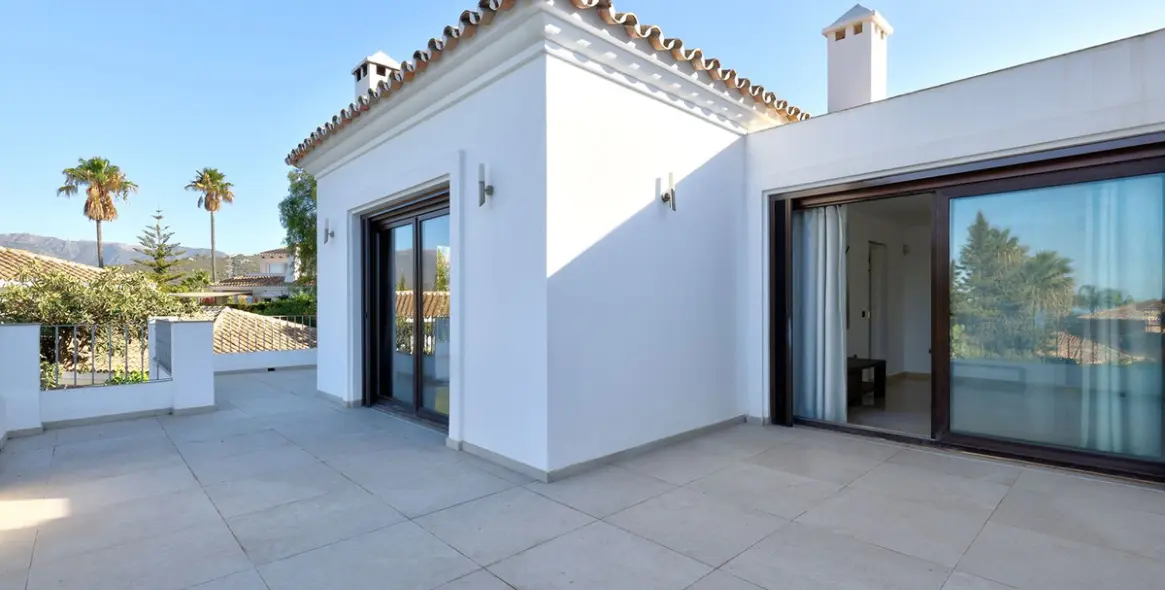 Venta de villa independiente en El Rosario 11