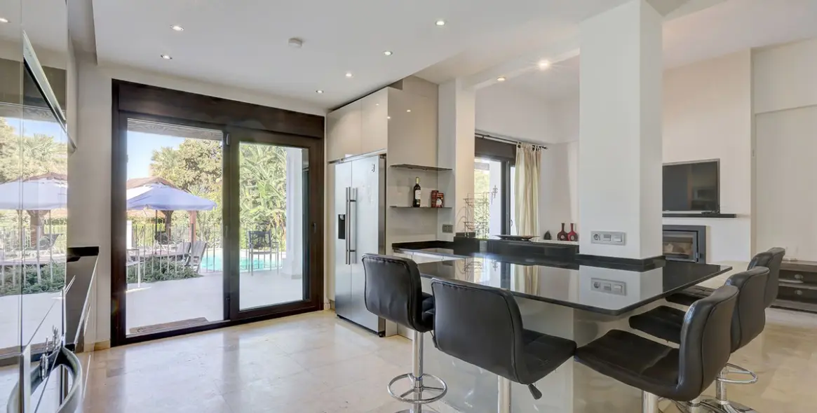 Venta de villa independiente en El Rosario 16