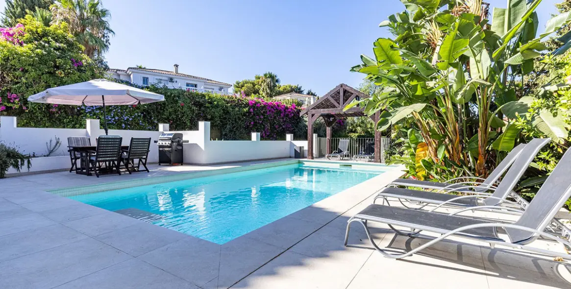 Venta de villa independiente en El Rosario 21