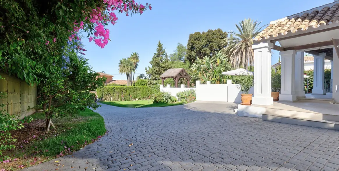 Venta de villa independiente en El Rosario 26