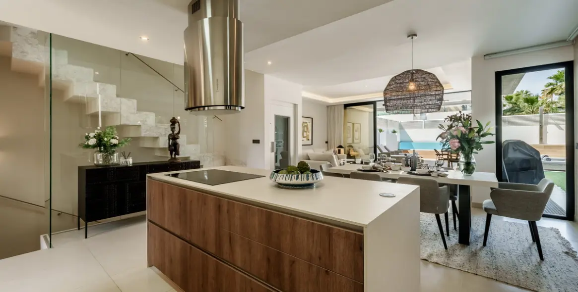 Venta de casa pareada en Puerto Banús 13