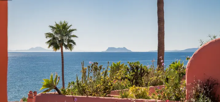 Venta de ático en Estepona 2
