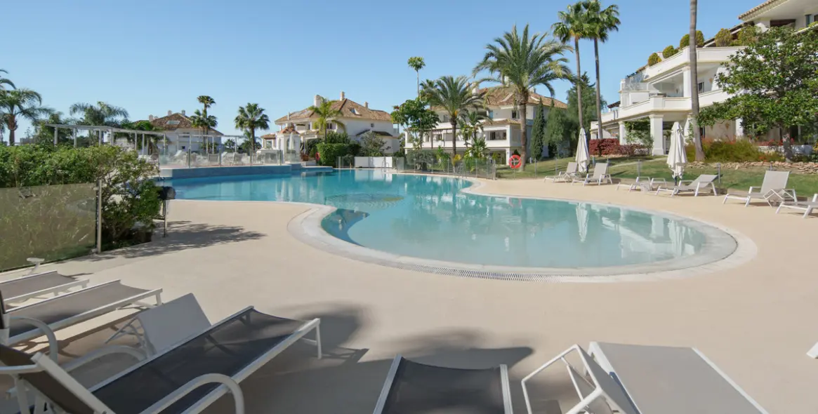 Venta de ático dúplex en The Golden Mile 12