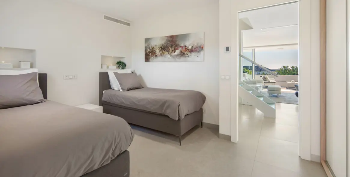 Venta de ático dúplex en The Golden Mile 32
