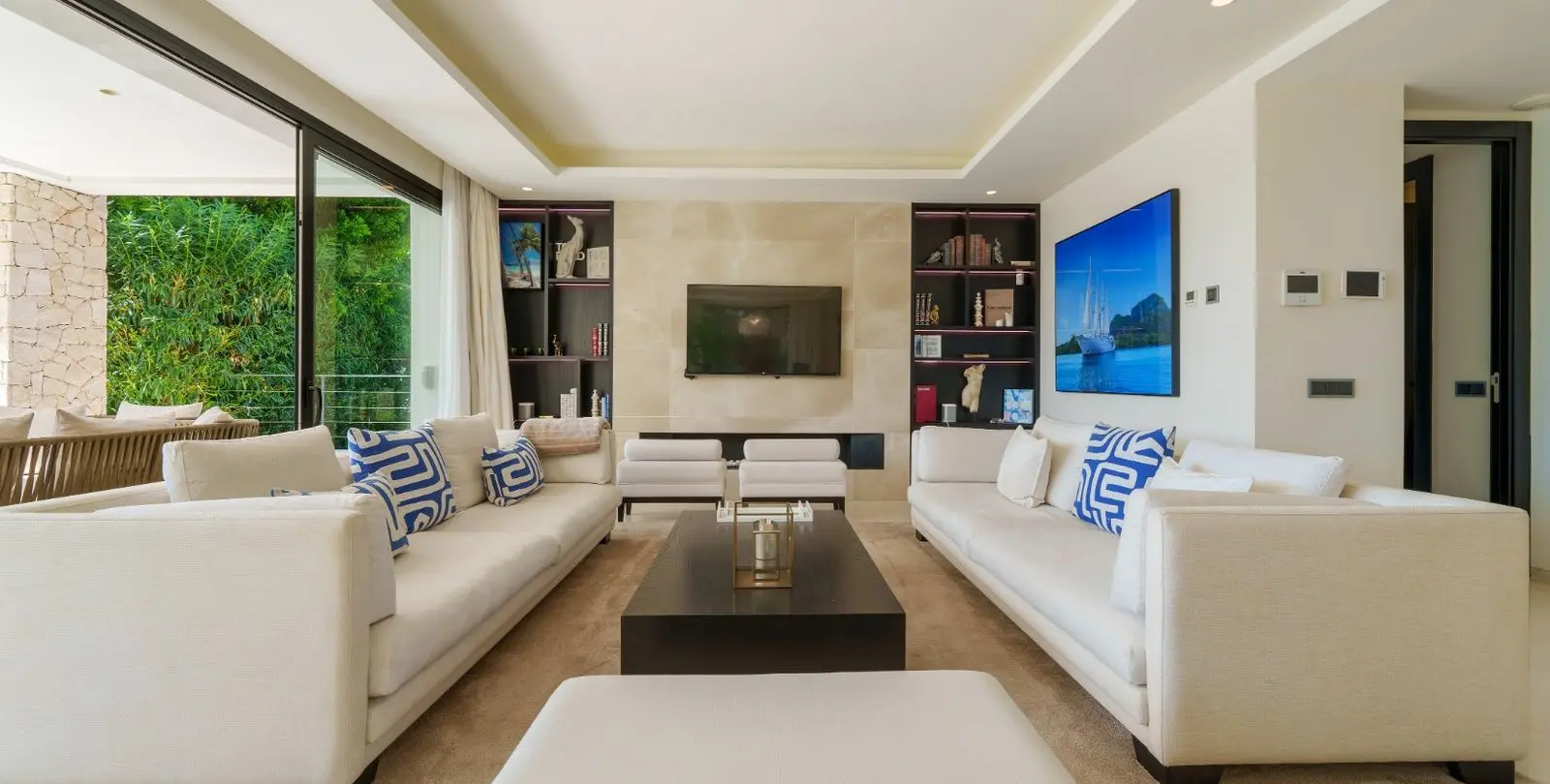 Sale of detached villa in Nueva Andalucía 7