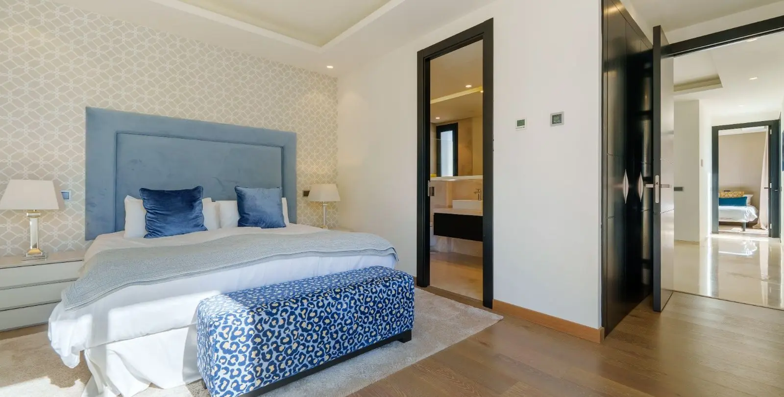 Sale of detached villa in Nueva Andalucía 12