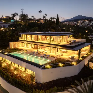 Venta de villa independiente en Marbella