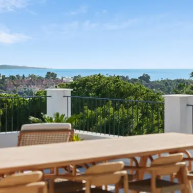 Venta de villa independiente en Nueva Andalucía