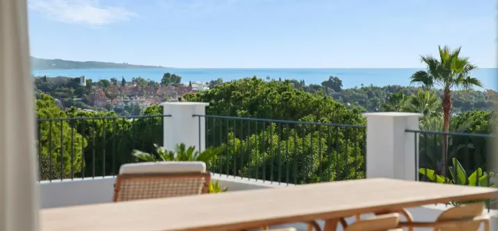 Venta de villa independiente en Nueva Andalucía 3