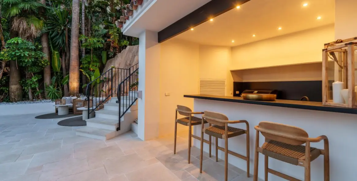 Venta de villa independiente en Nueva Andalucía 41