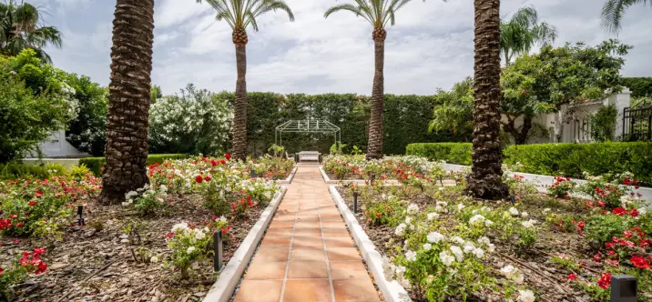 Venta de villa independiente en Sierra Blanca 2