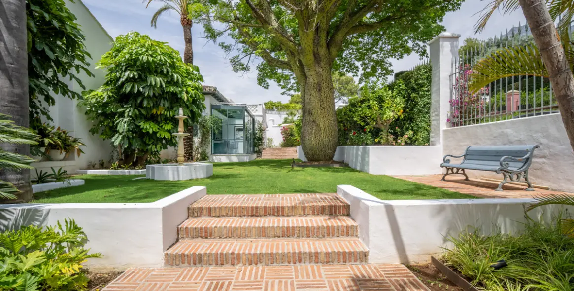 Venta de villa independiente en Sierra Blanca 8