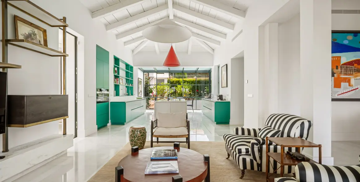 Venta de villa independiente en Sierra Blanca 16