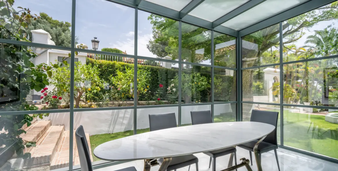 Venta de villa independiente en Sierra Blanca 18