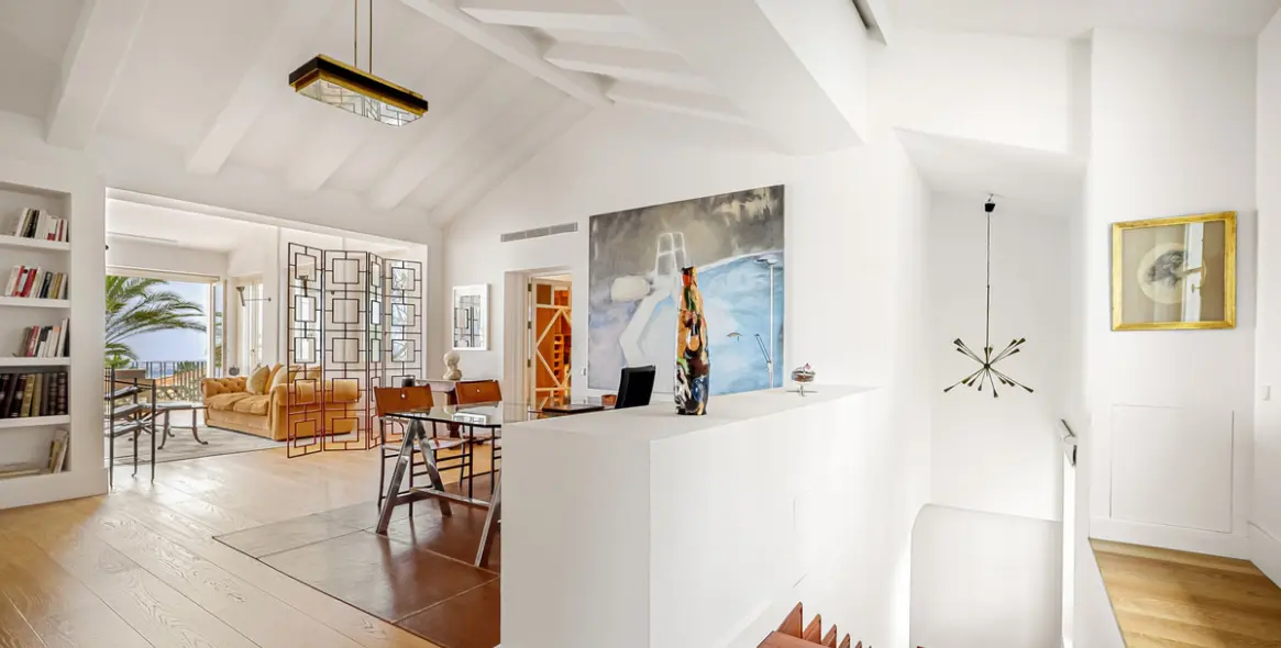 Venta de villa independiente en Sierra Blanca 41