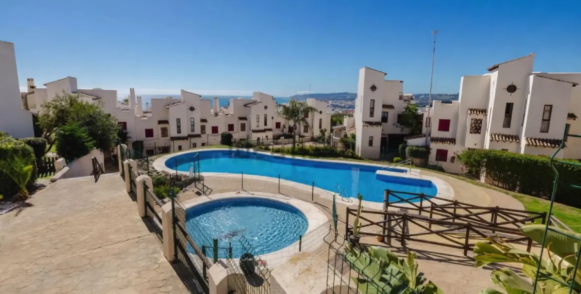 Sale of ground floor apartment in Casares Playa 1