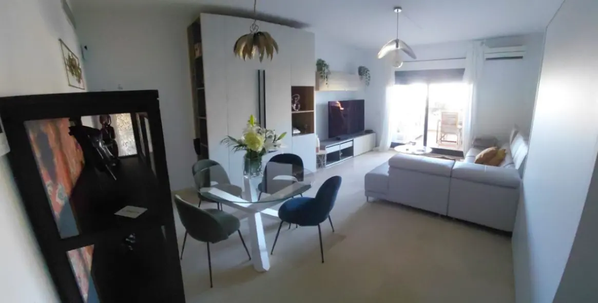Venta de apartamento en planta baja en Estepona 10