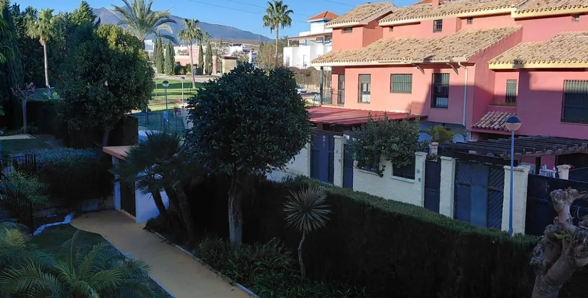Venta de apartamento en planta baja en Estepona 46