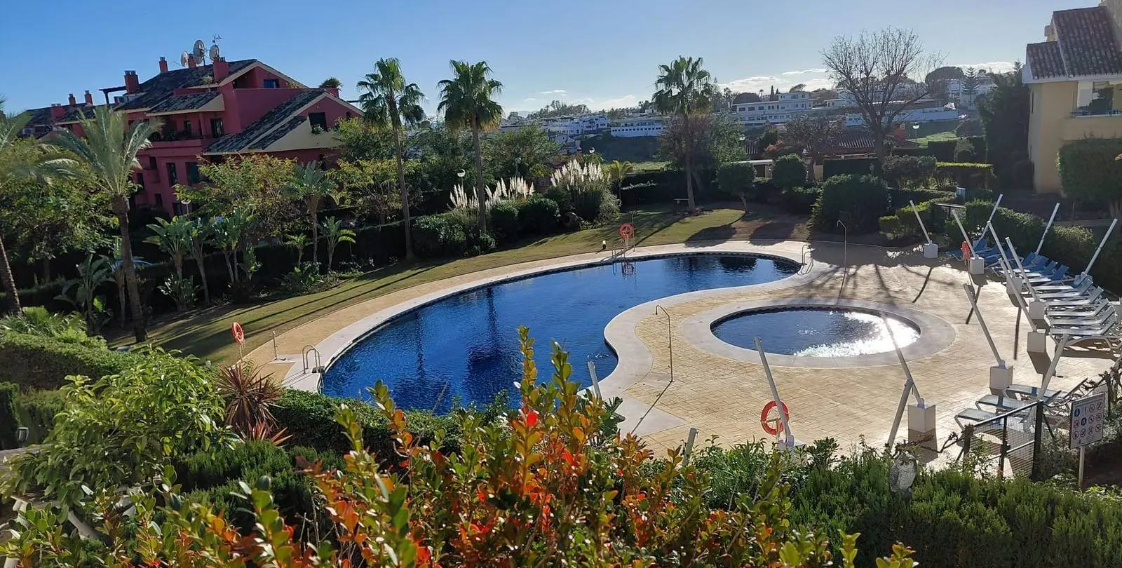 Long-term rent of ground floor apartment in Estepona 1