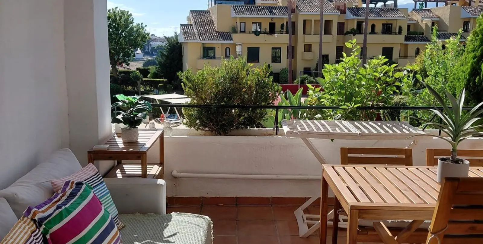Long-term rent of ground floor apartment in Estepona 5