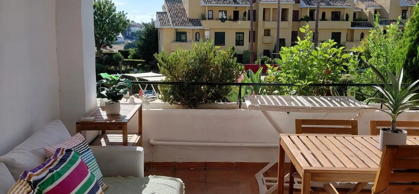 Sale of ground floor apartment in Estepona 4