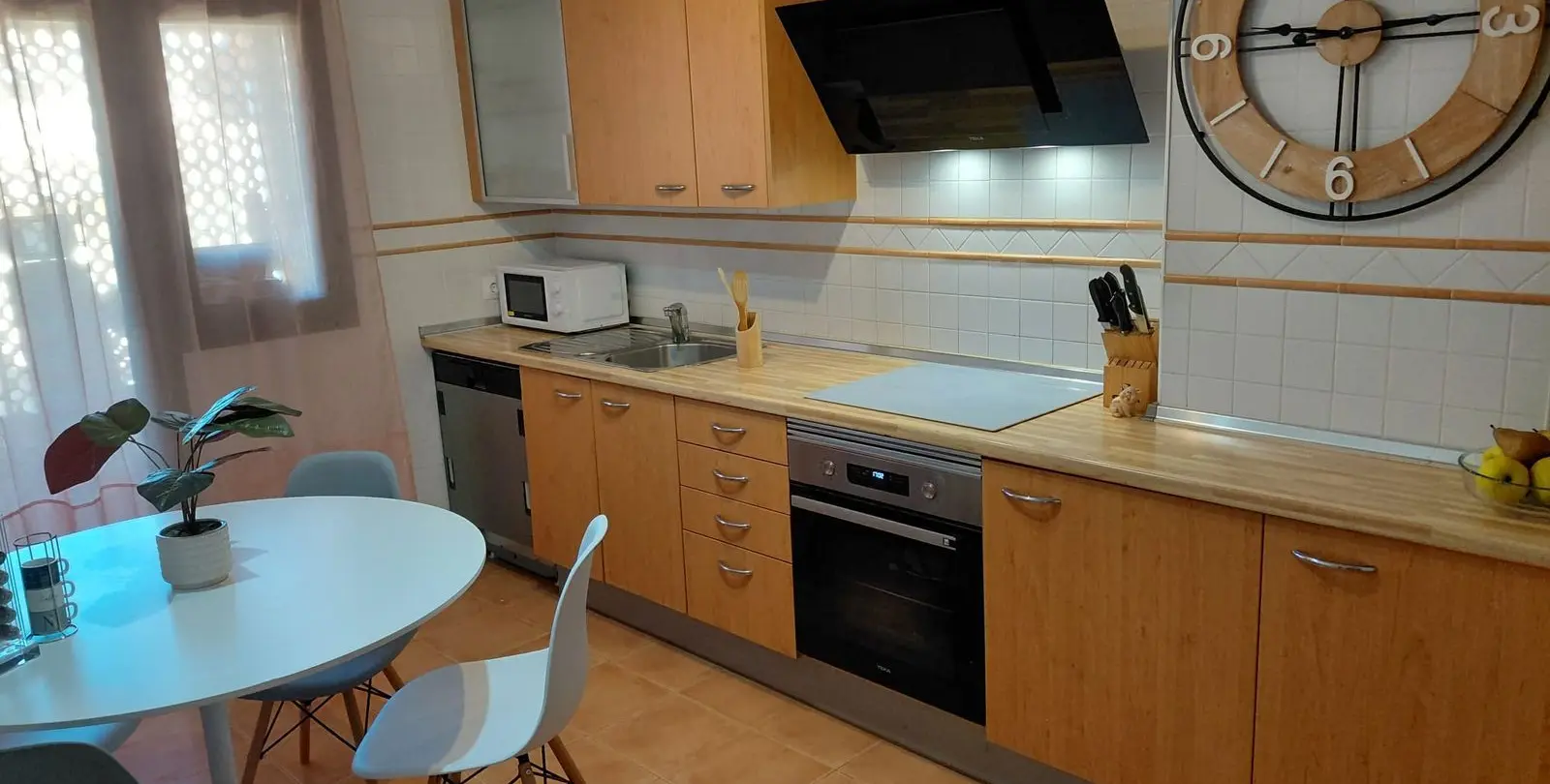 Long-term rent of ground floor apartment in Estepona 16