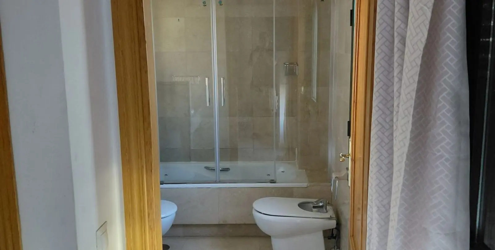 Long-term rent of ground floor apartment in Estepona 28