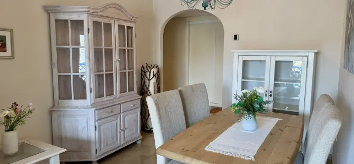 Venta de apartamento en planta media en Estepona 4