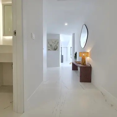 Продажа апартаментов на среднем этаже в Estepona